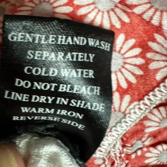 Red Berry Tank/Tunic Size Large - Picture 6 of 6